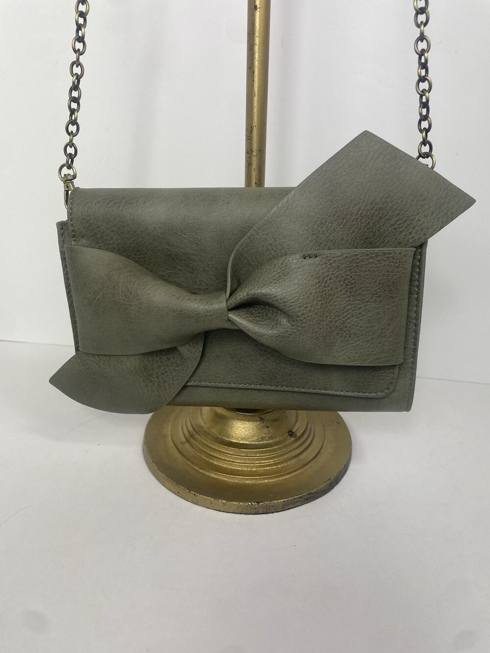 Anthropologie Bella Bow Vegan Leather Crossbody/ Clutch Chain Strap Bag EUC